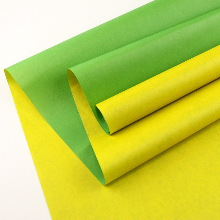 Бумага дизайнерская крафт беленый двухцветный 72см.* 10м. Зеленый/желтый  44029ПУ