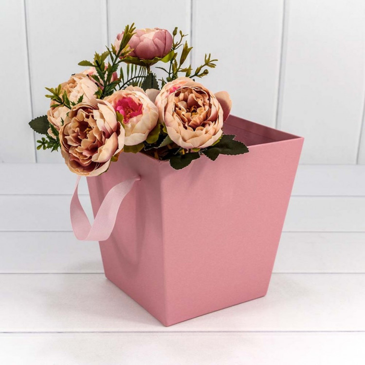 Коробка для цветов Конус с ручками 17*17*18 см. Розовый  ТО-720118/15